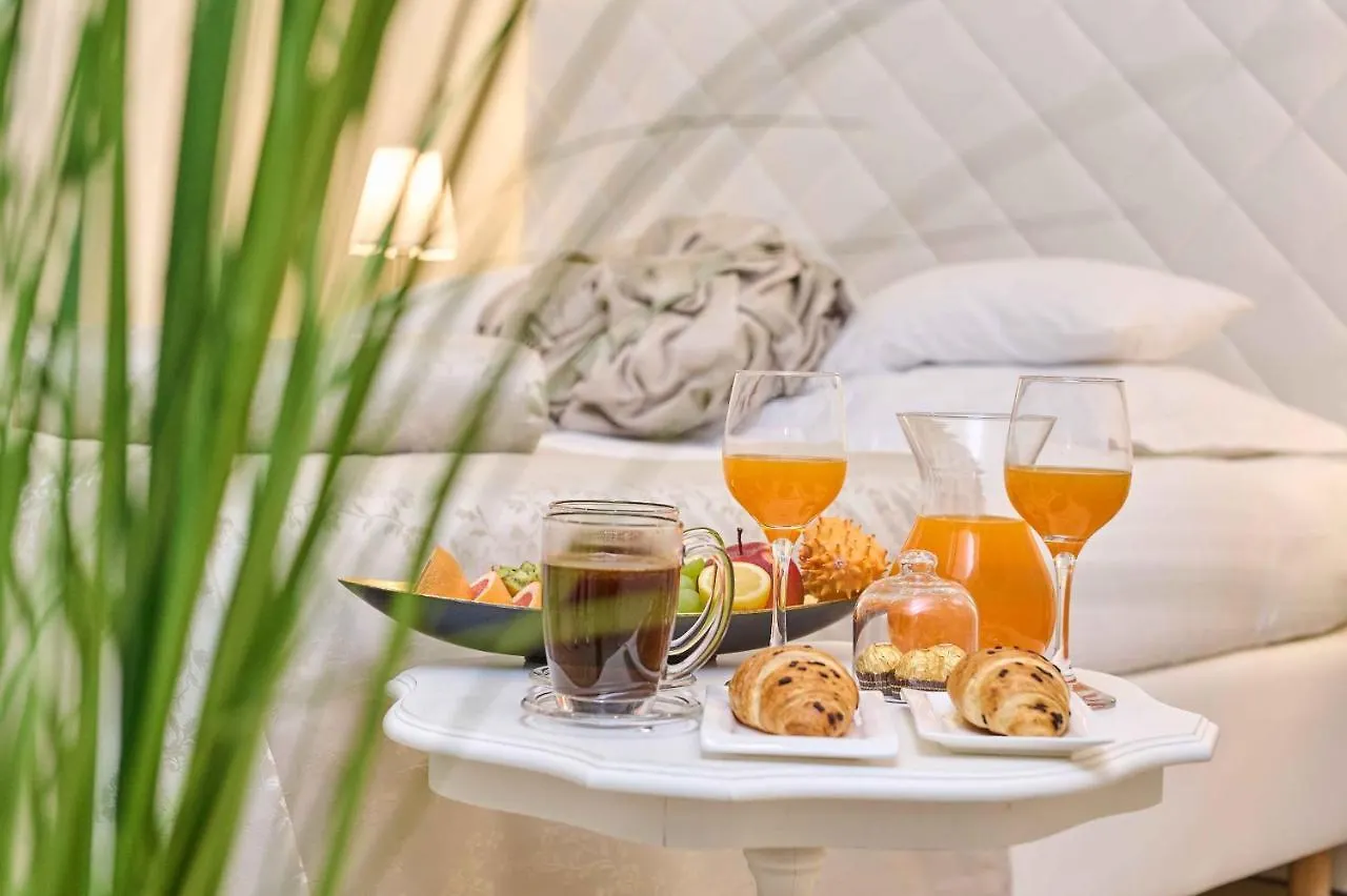 Best Location Rooms Split Bed & Breakfast