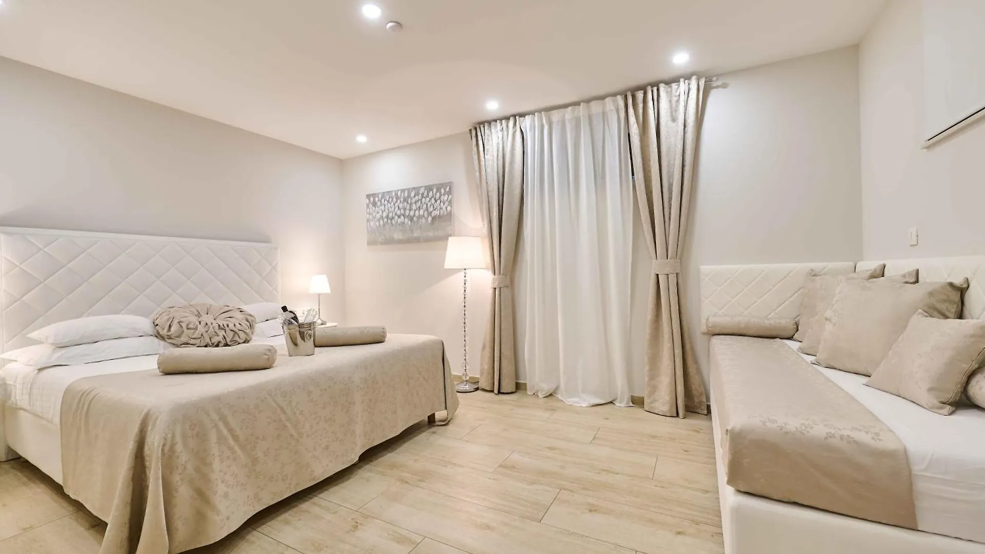 **** Panzió Best Location Rooms Split Horvátország