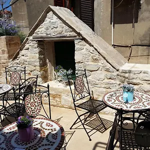 Villa Nautica Stone House Apartament