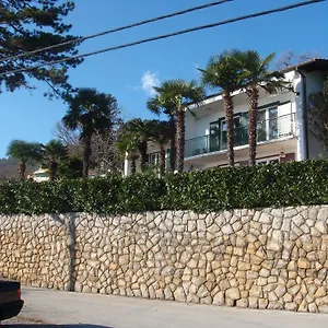 Leon And Leona , Opatija Kroatië